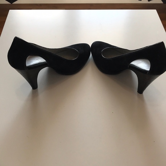 Calvin Klein Heels - Picture 2 of 3